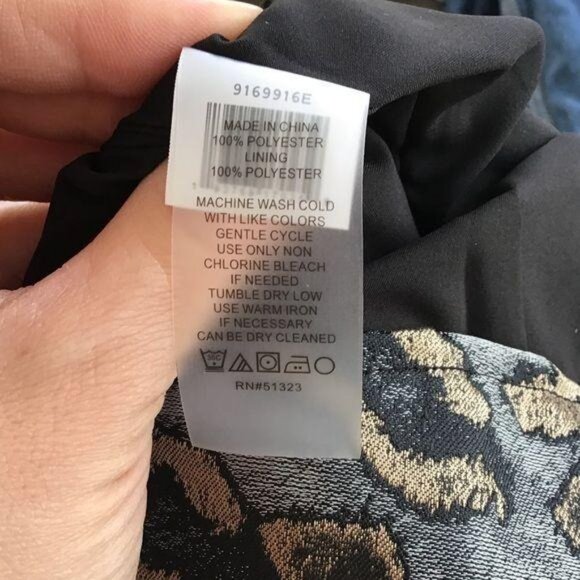 Vince Camuto Animal Print Fit and Flare Dress Size 0 Sleeveless Metallic New - Picture 9 of 11